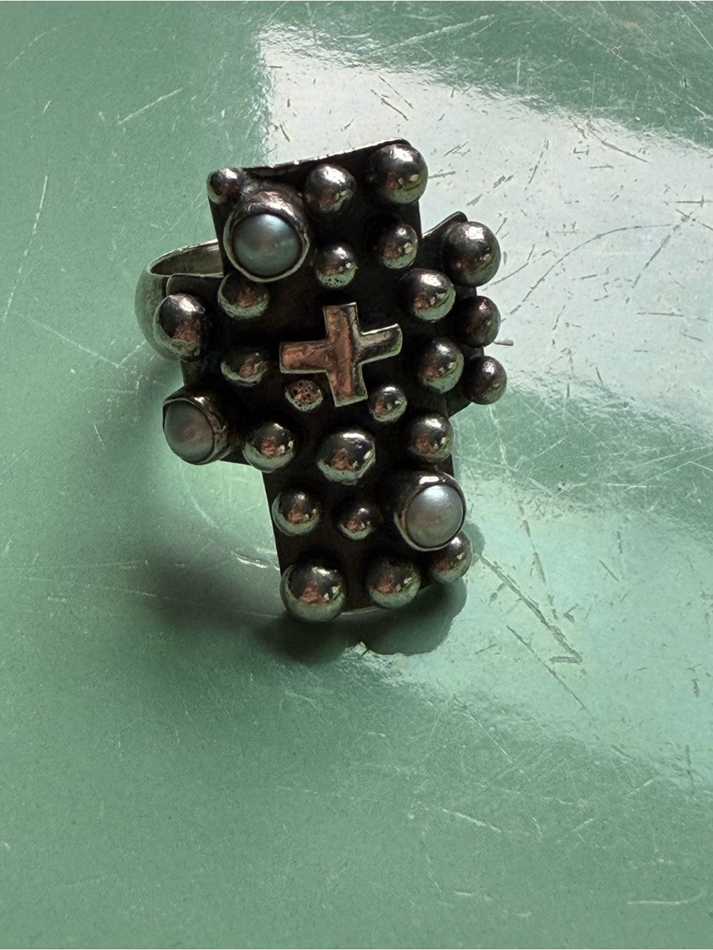 Navajo Nakai sterling silver and pearl cross ring. Size 8.